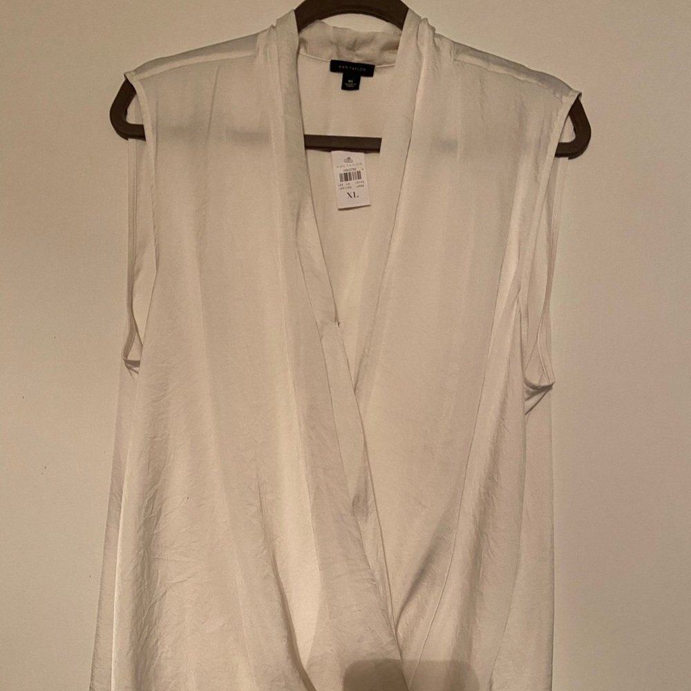 Ann Taylor Blouse NWT XL